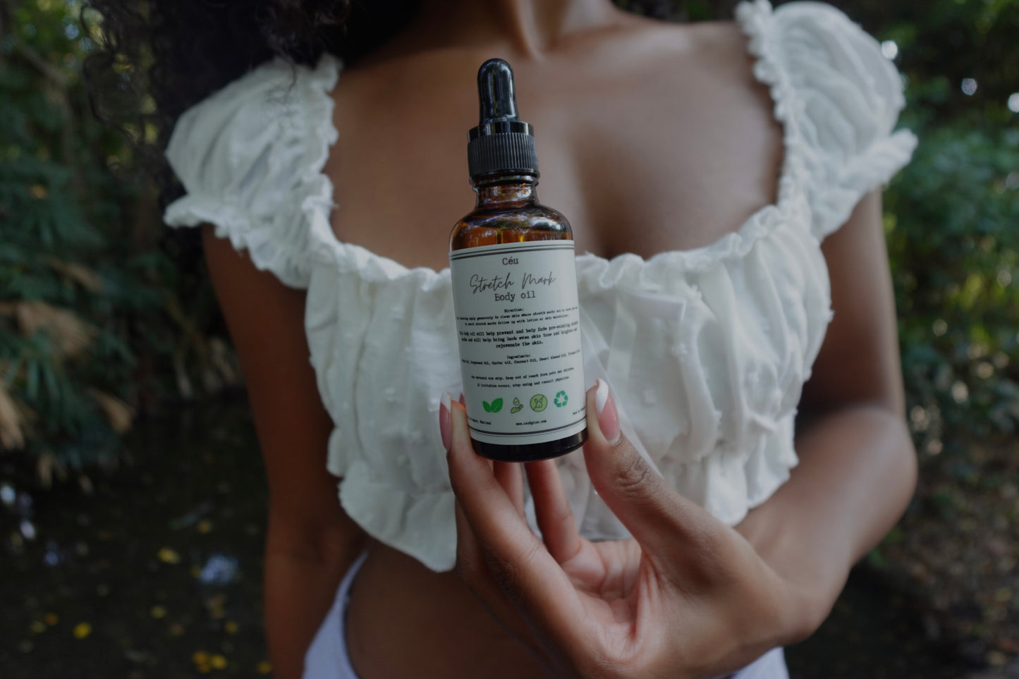 Stretch mark body oil
