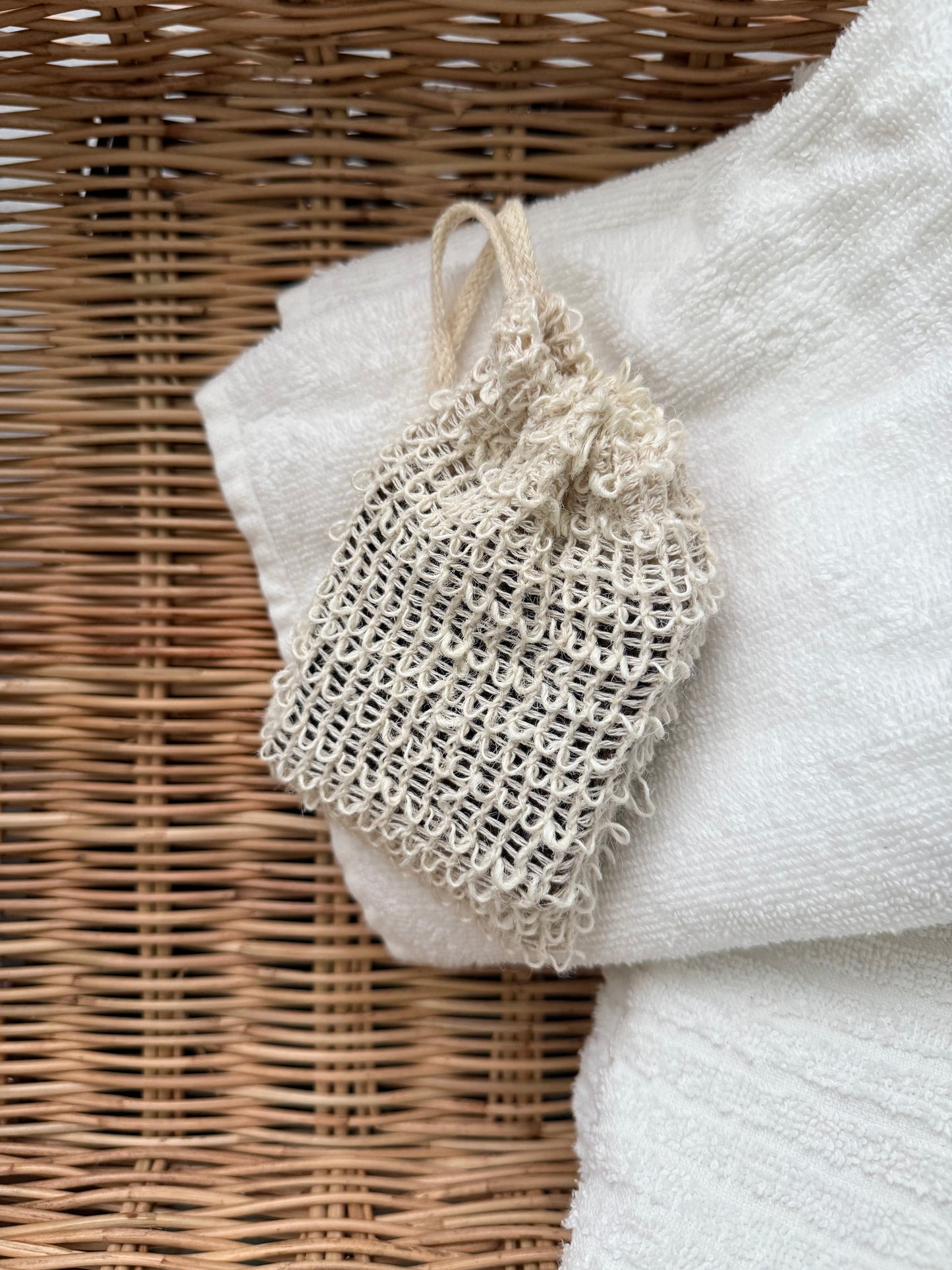 Exfoliating soap bag