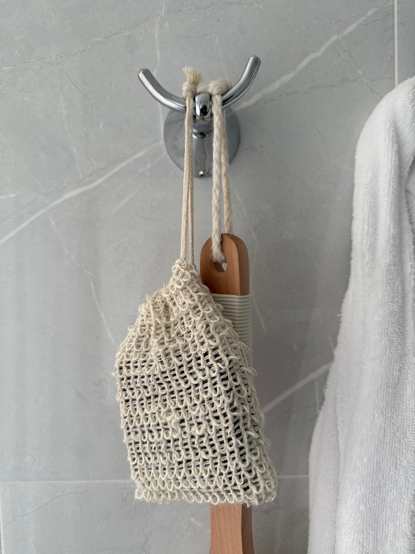 Exfoliating soap bag