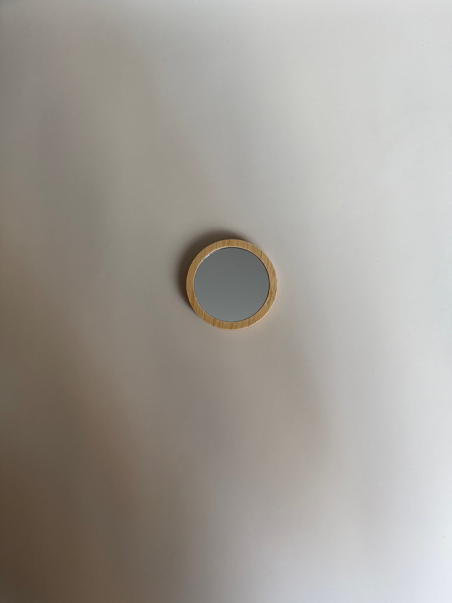 Mini bamboo compact mirror